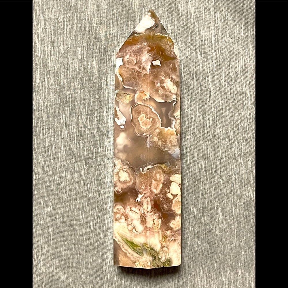 Flower agate